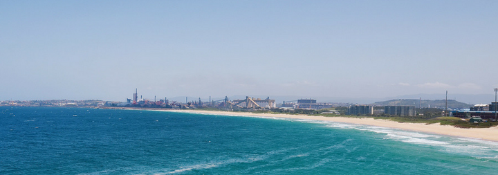 View of Wollongong beach or coastline during daytime